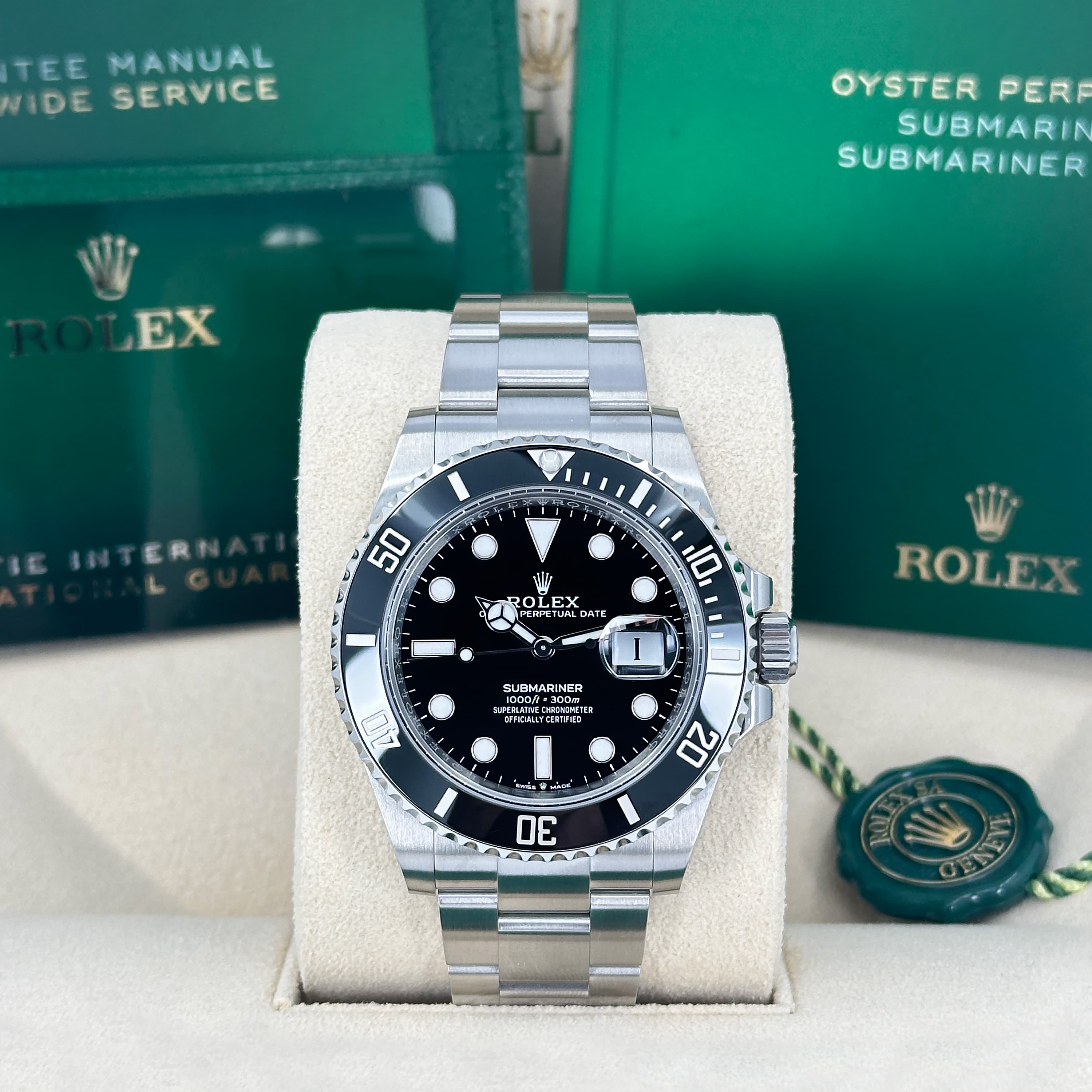 Rolex Submariner Date - Photo 1