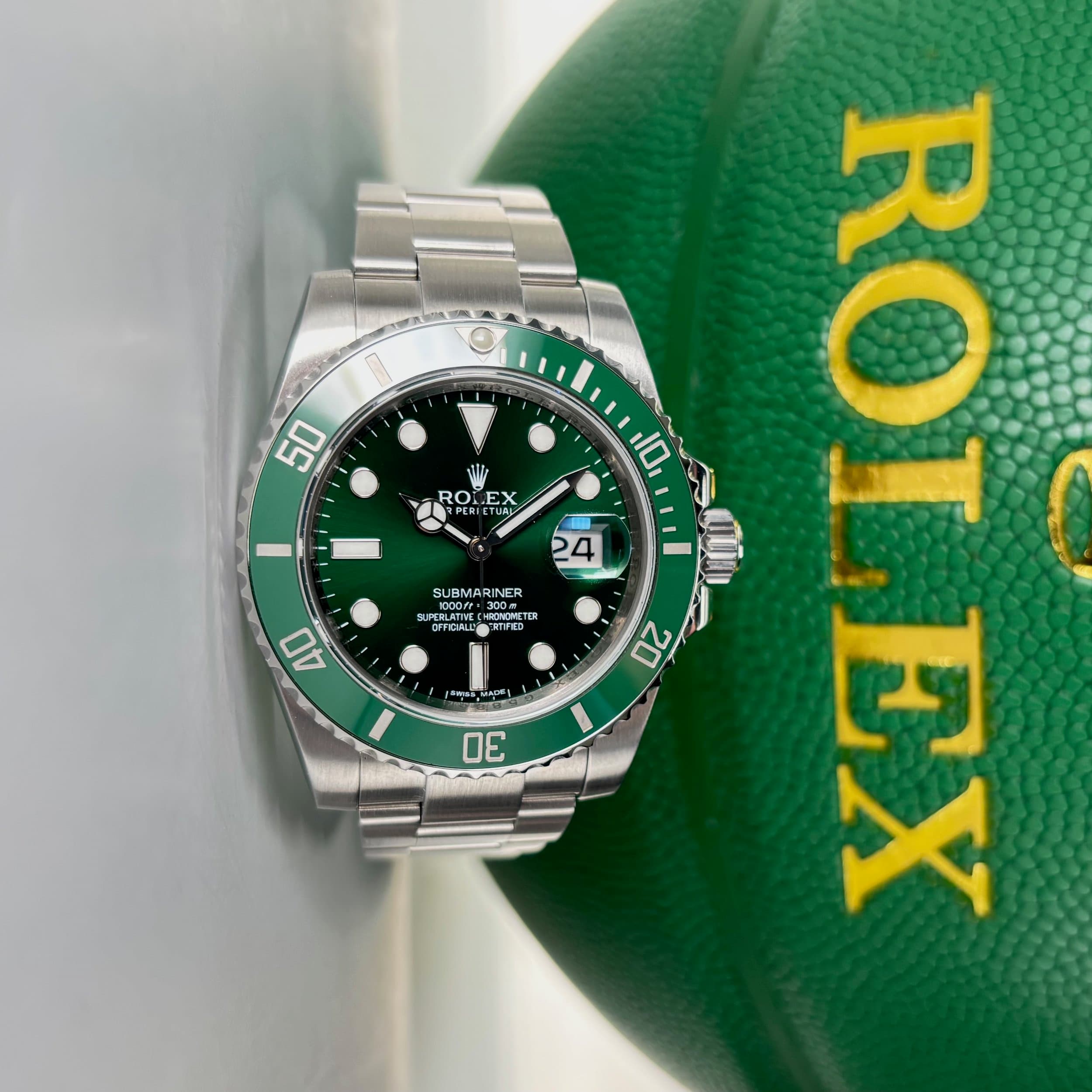 Rolex Submariner Date - Photo 1