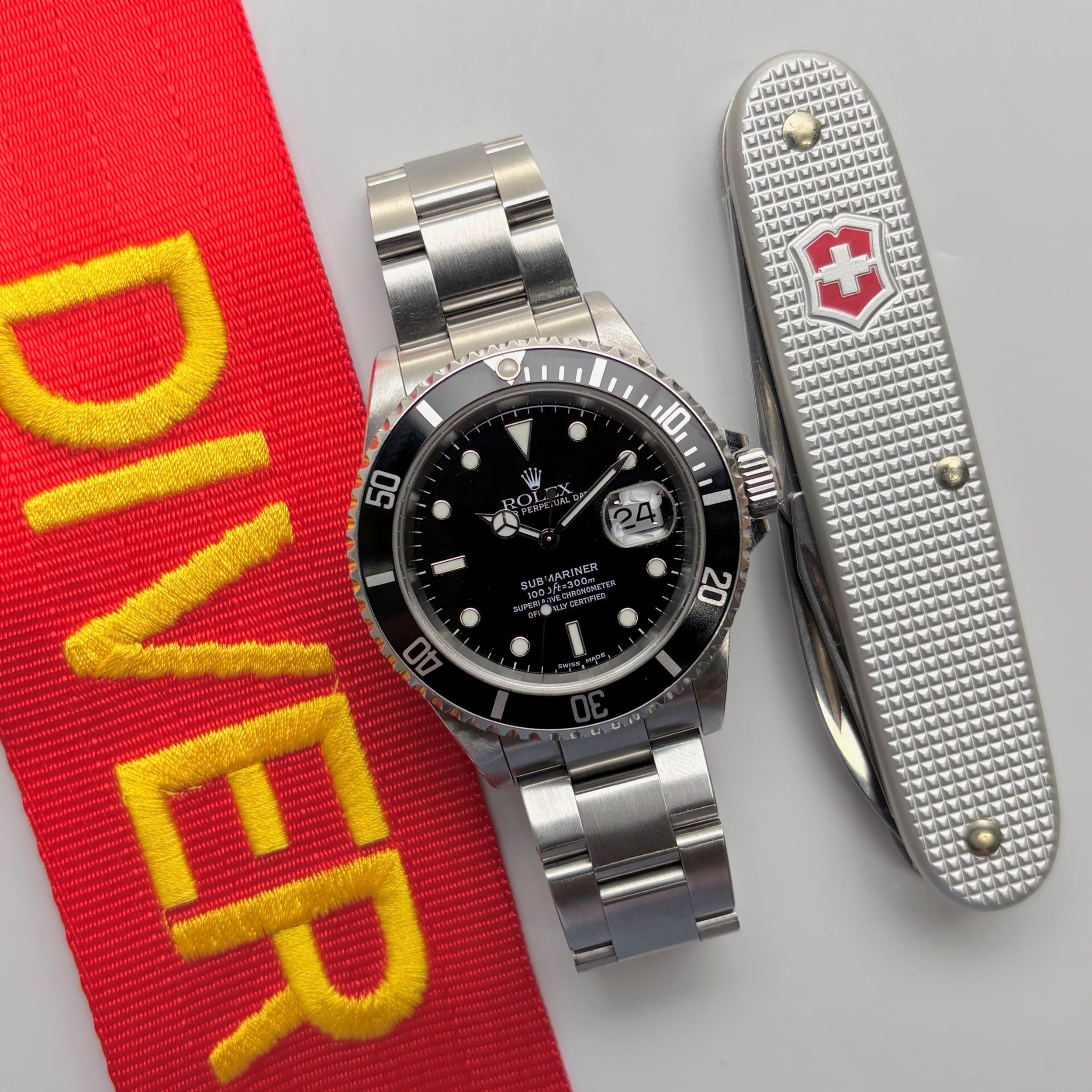 Rolex Submariner Date - Photo 1
