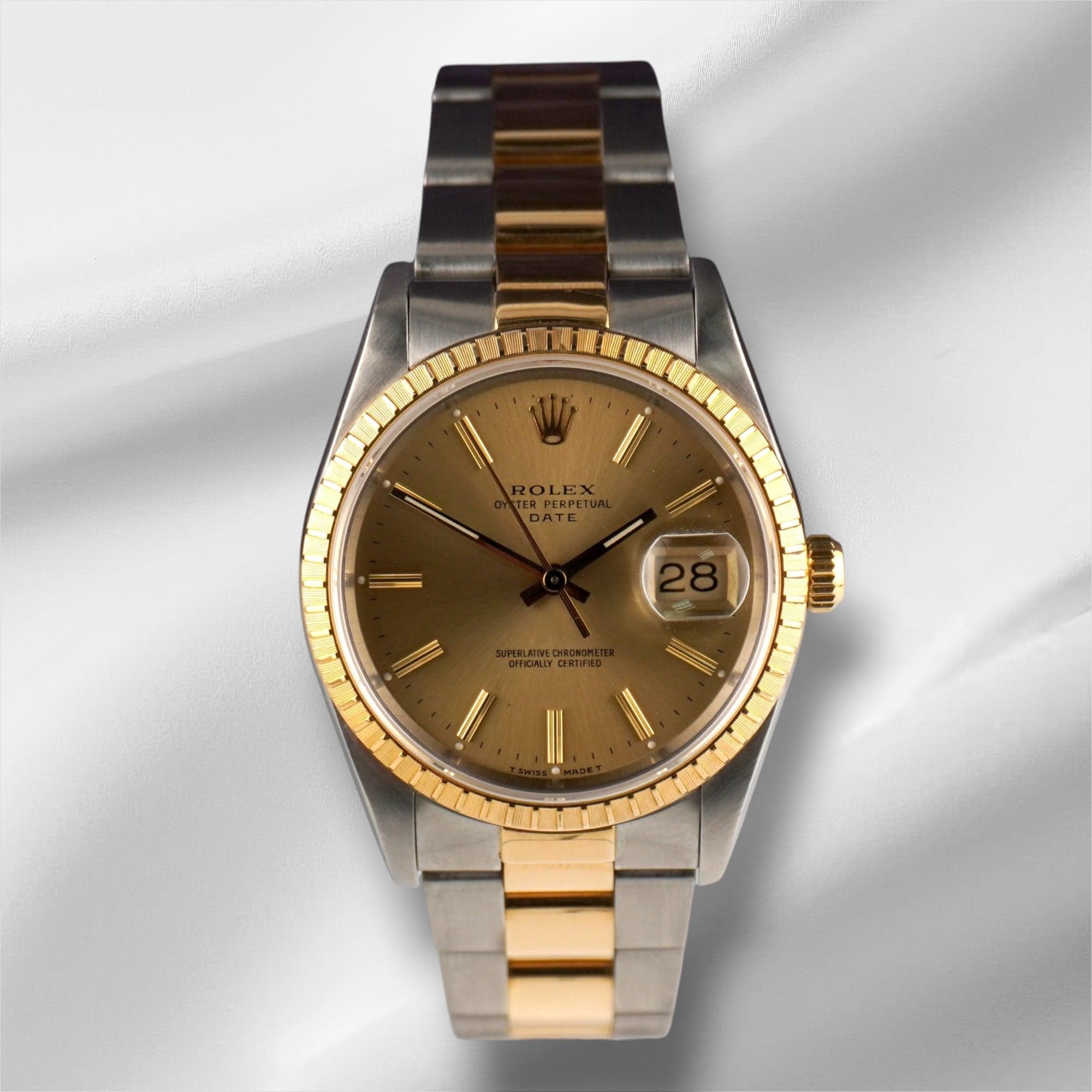 Rolex Oyster Perpetual Date - Photo 1