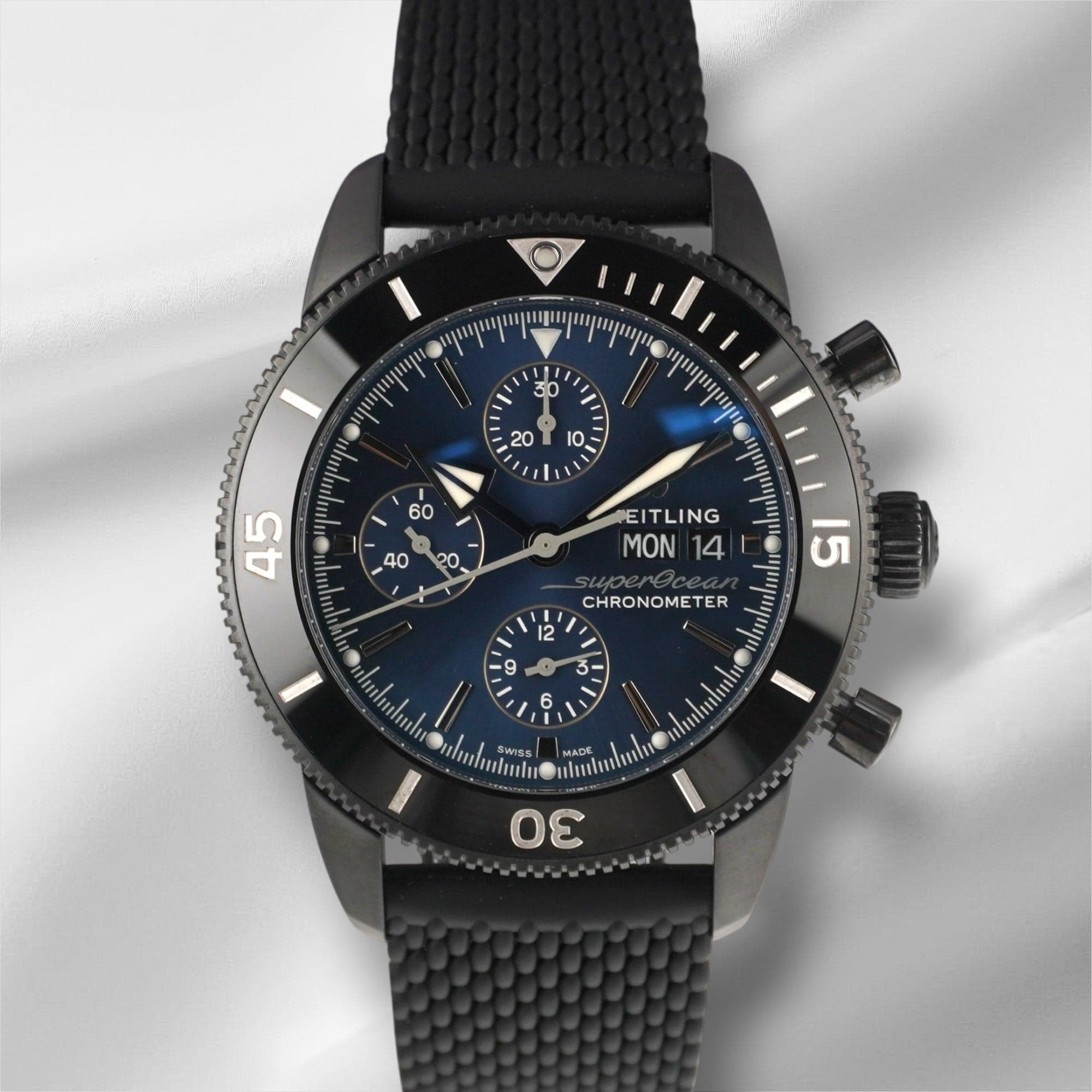 Breitling SuperOcean Heritage - Photo 1