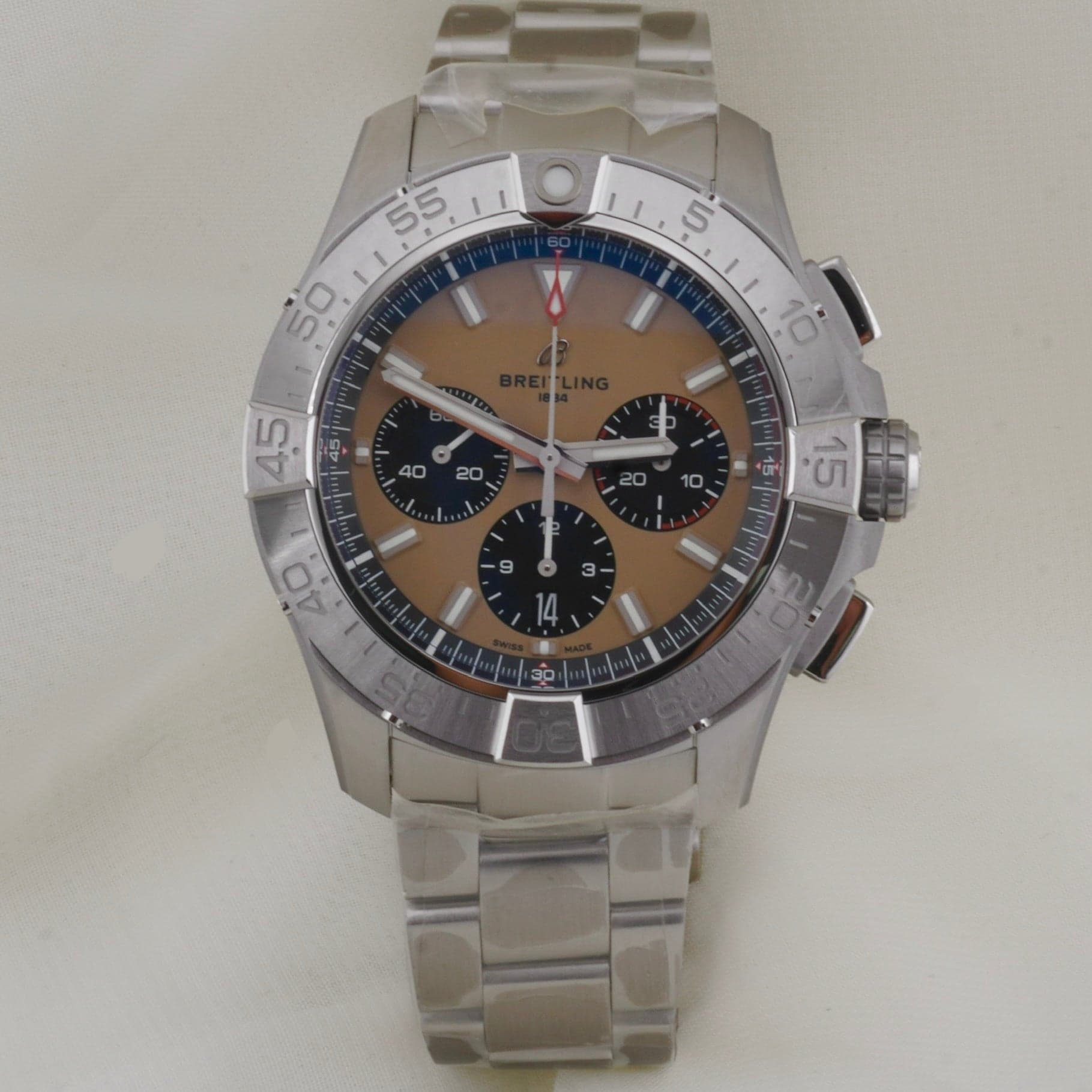 Breitling Avenger B01 Chronograph - Photo 1