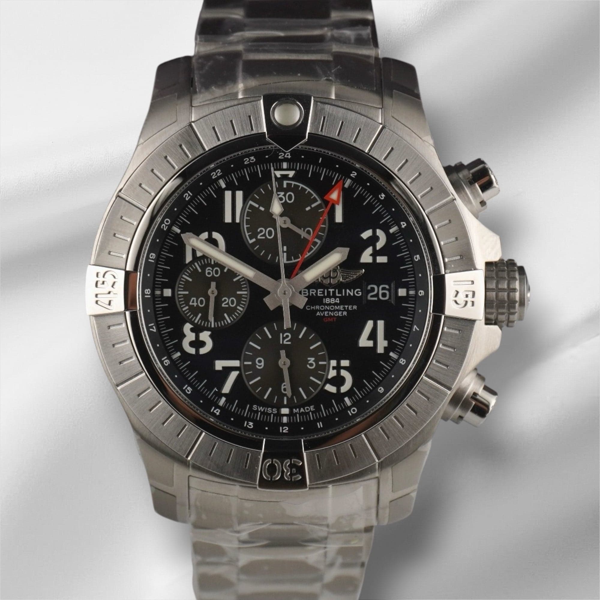 Breitling Avenger Chronograph GMT - Photo 1