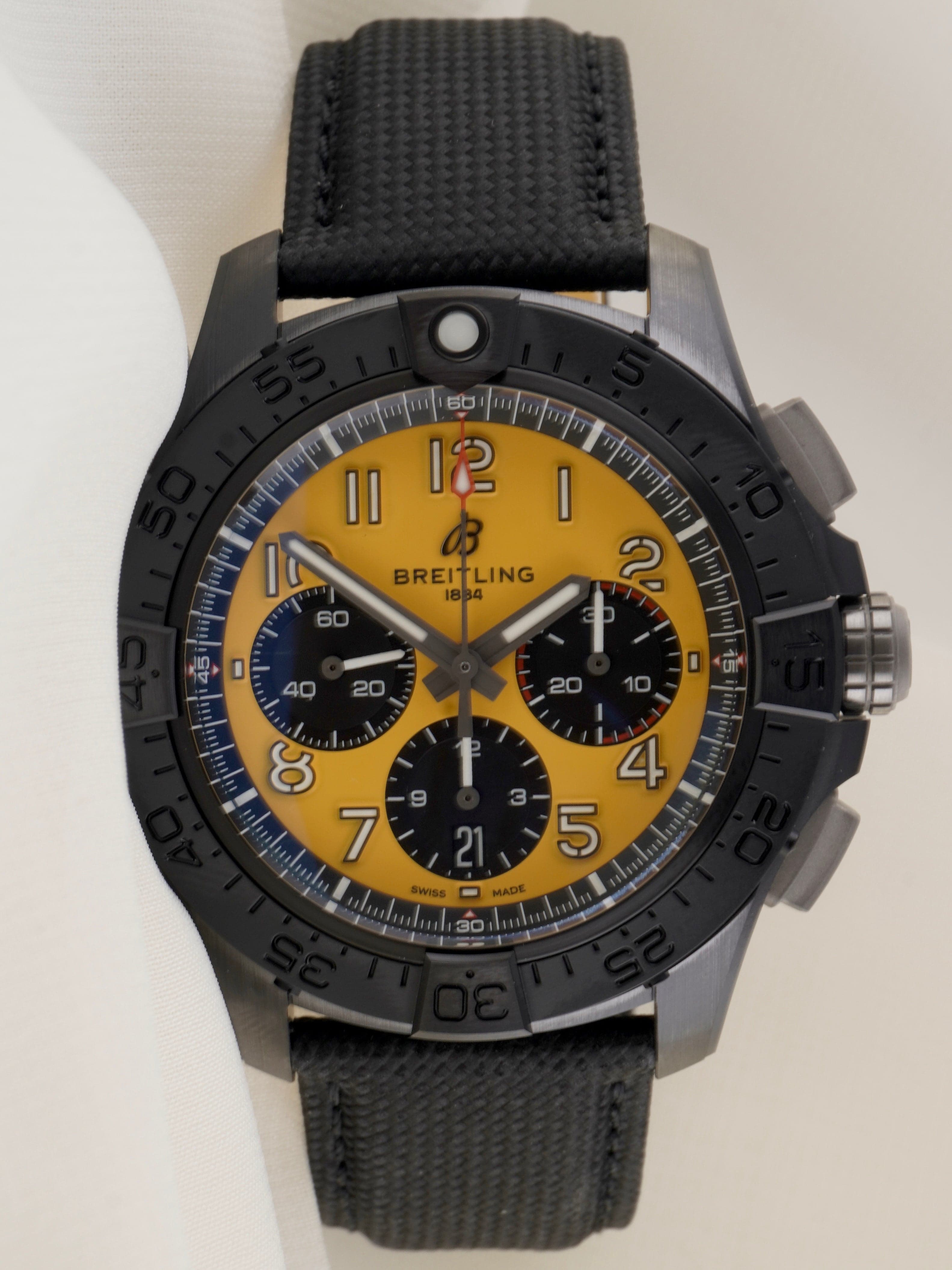 Breitling Avenger B01 Chronograph - Photo 1