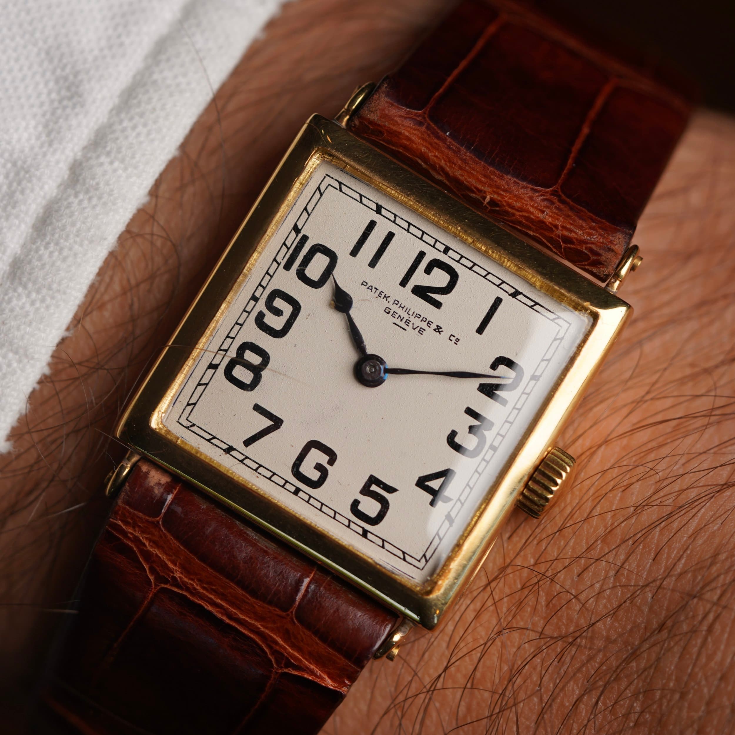 Patek Philippe Square Wristwatch - Photo 1