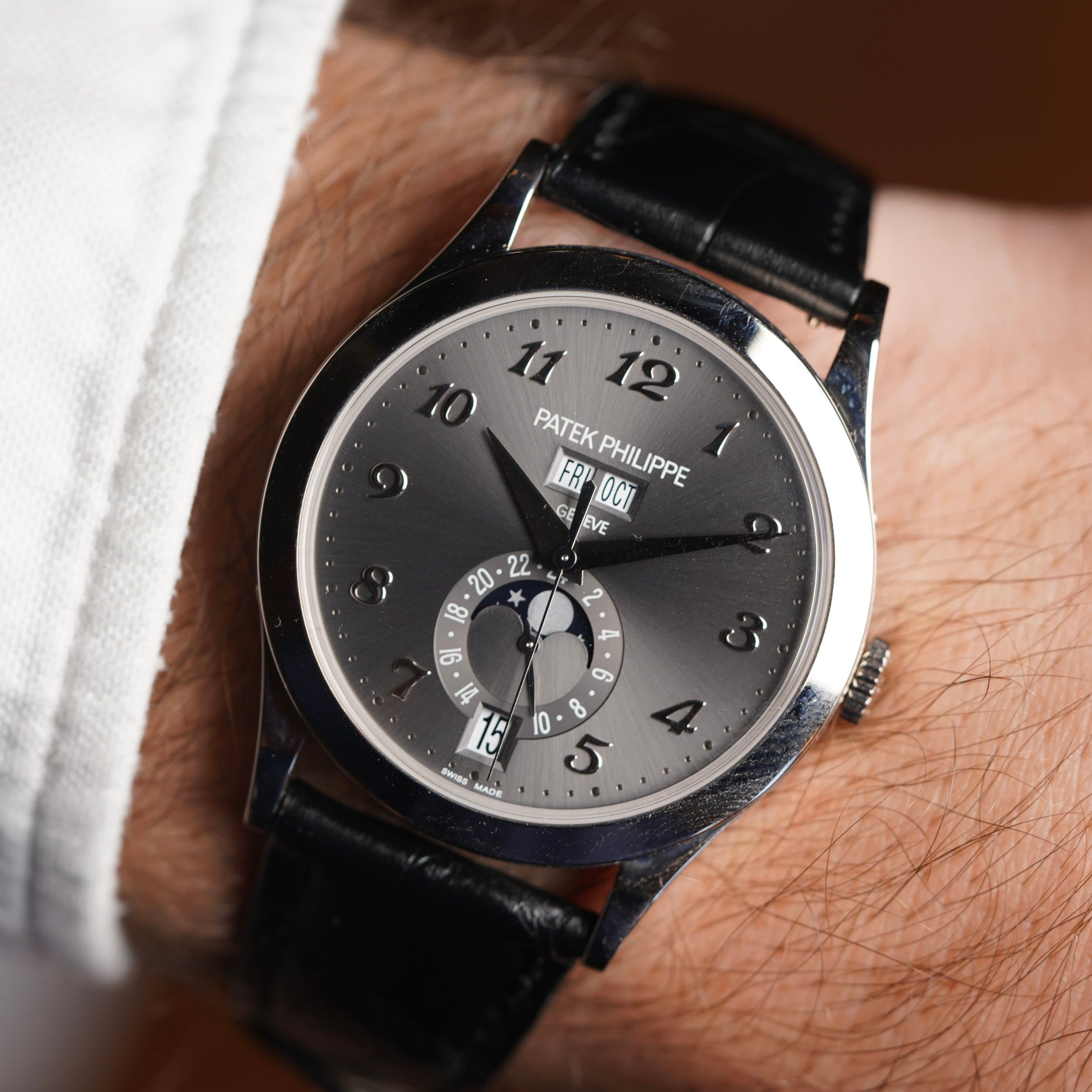 Patek Philippe Annual Calendar 5396G-014 - Photo 1